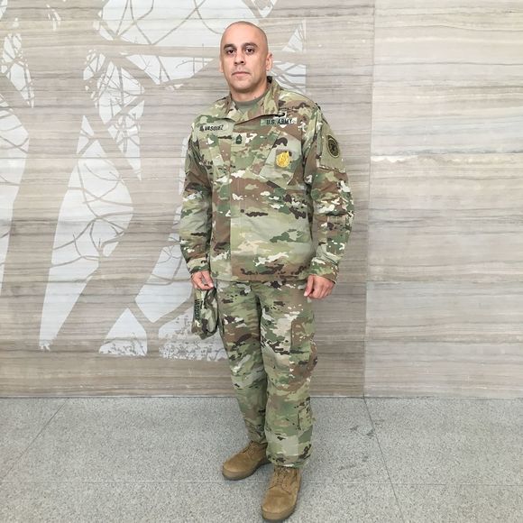 Meet your Posher, Gi - Picture 1 of 1